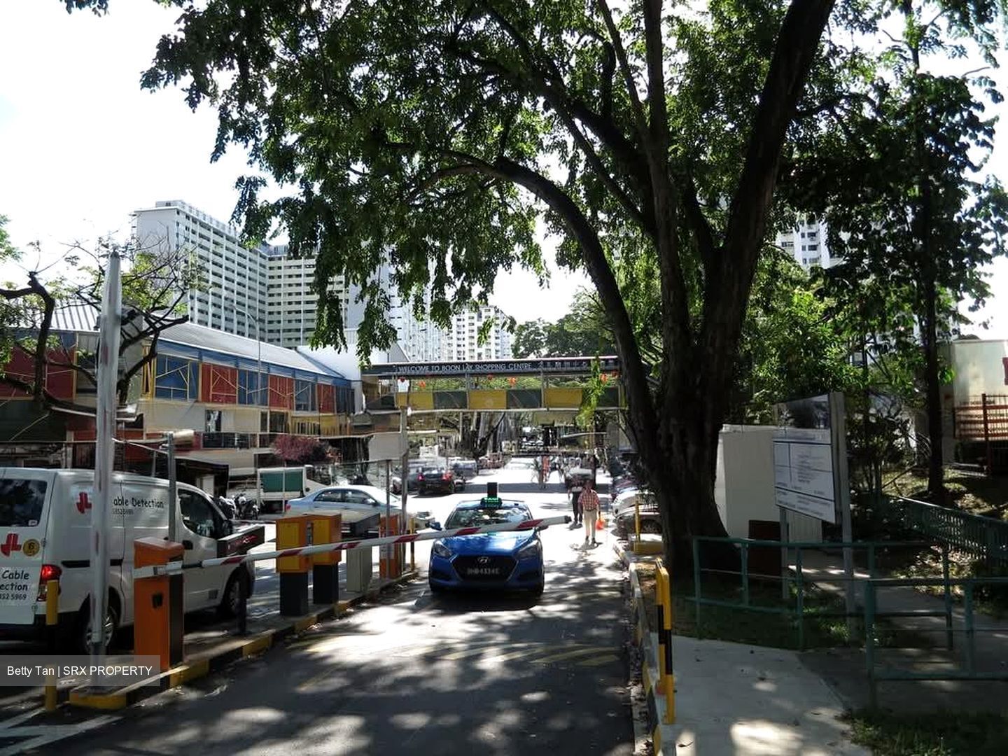 Boon Lay Shopping Centre (D22), Shop House #599586121